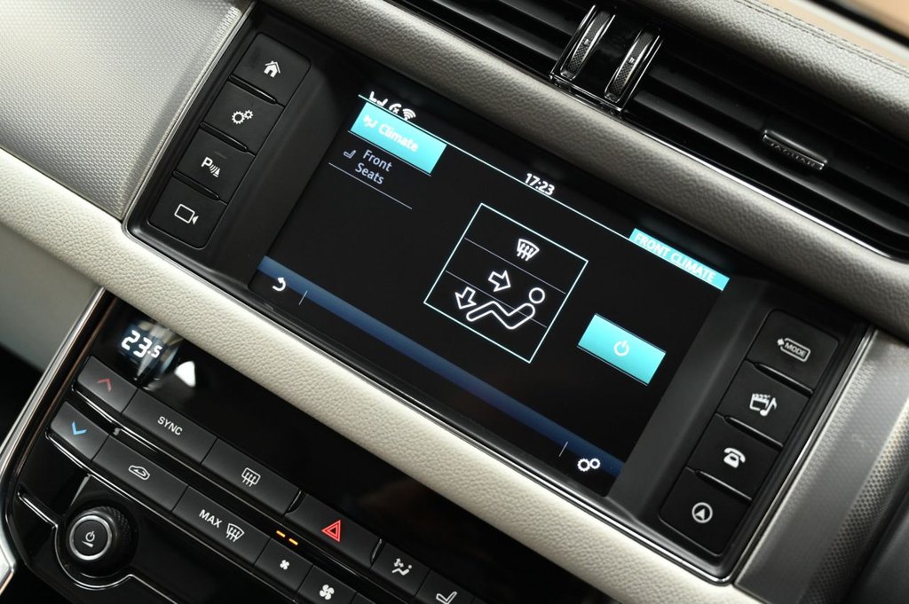 Used Jaguar XF 2016 for sale - 76496353: Photo 27