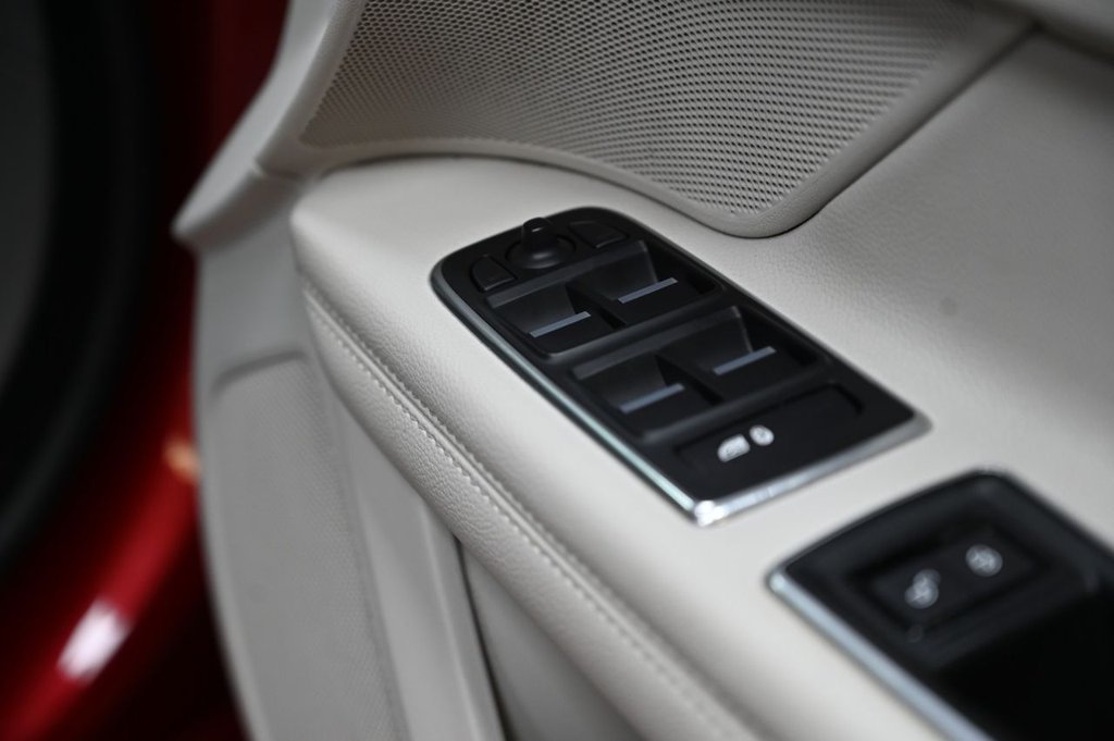 Used Jaguar XF 2016 for sale - 76496353: Photo 28