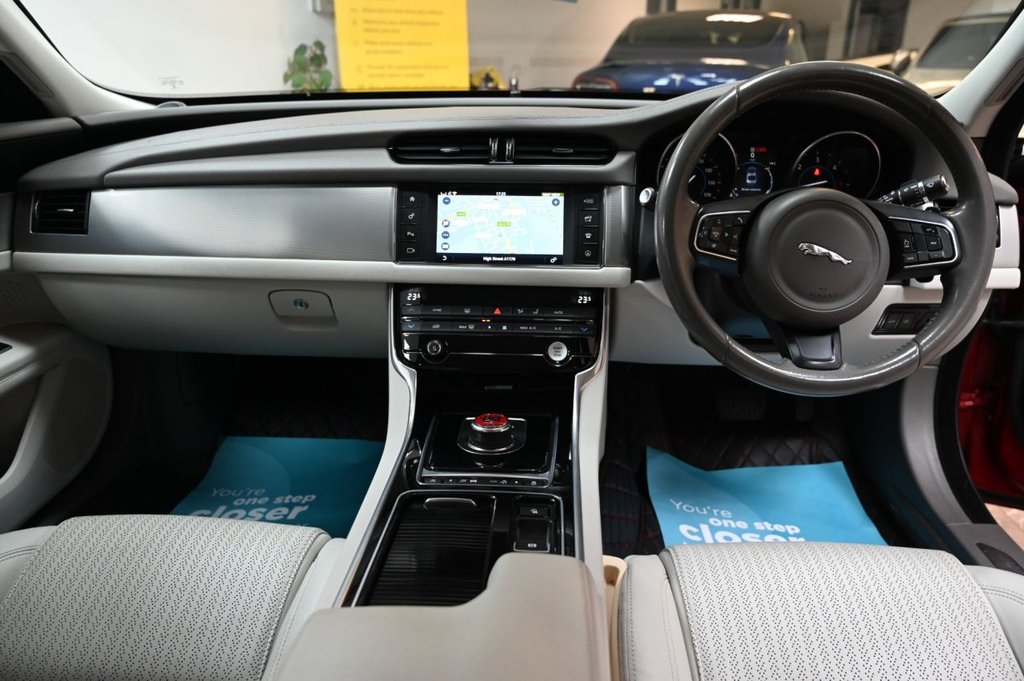 Used Jaguar XF 2016 for sale - 76496353: Photo 3