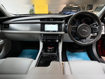 Used Jaguar XF 2016 for sale - 76496353: Photo
