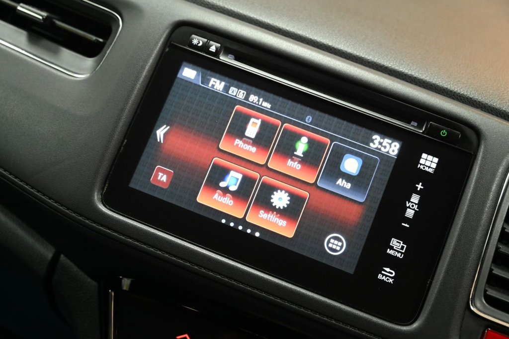 Used Honda HR-V 2018 for sale - 76623300: Photo 16