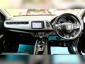 Used Honda HR-V 2018 for sale - 76623300: Photo