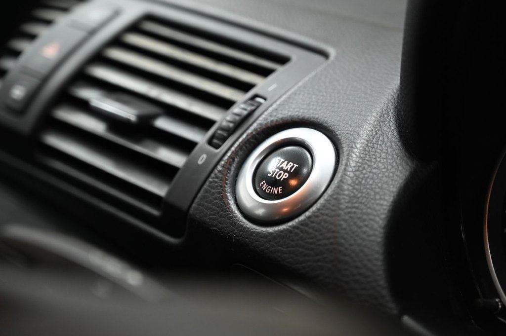 Used BMW 1 Series 2010 for sale - 76419990: Photo 5