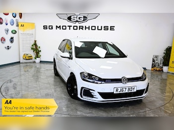 Used Volkswagen Golf 2017 for sale - 78431067: Photo
