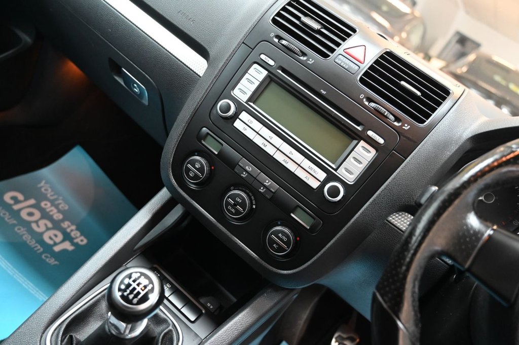 Used Volkswagen Golf 2008 for sale - 77360219: Photo 5