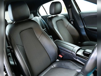 Used Mercedes-Benz A-Class 2018 for sale - 76841607: Photo