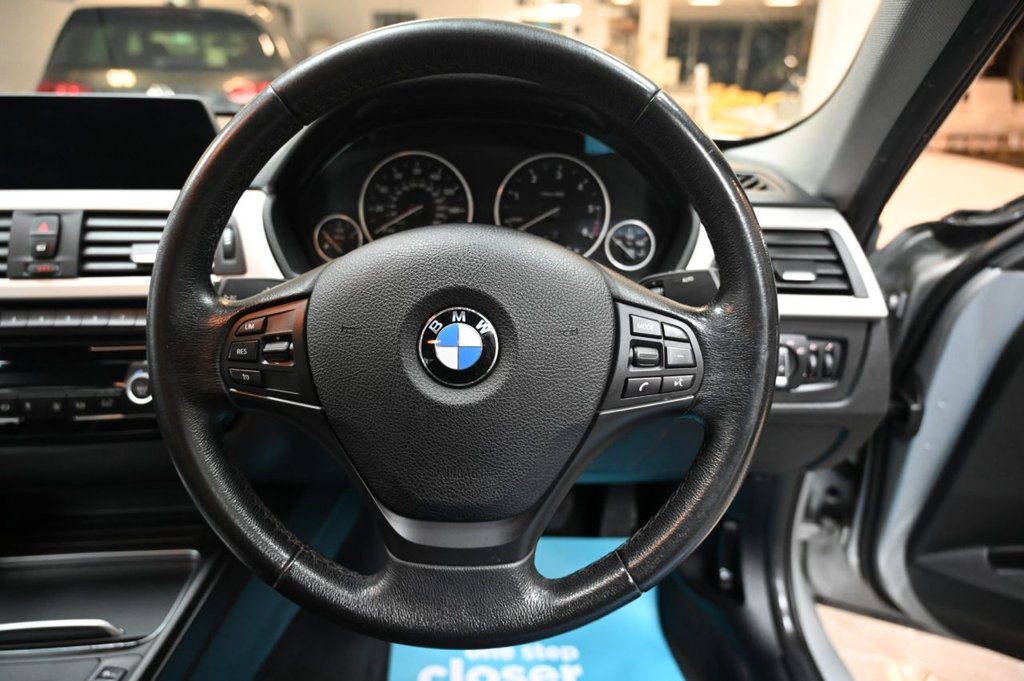 Used BMW 3 Series 2018 for sale - 77621023: Photo 10