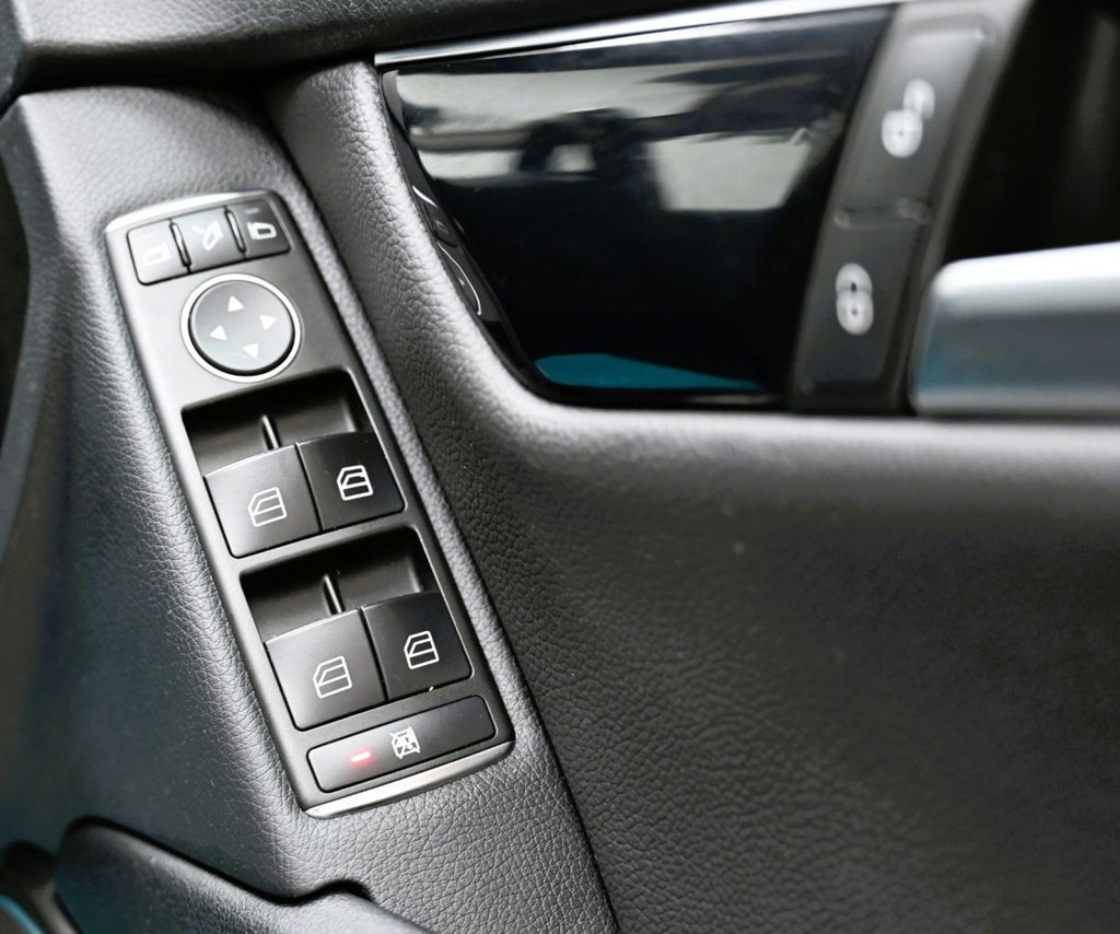 Used Mercedes-Benz C Class 2014 for sale - 76496019: Photo 17