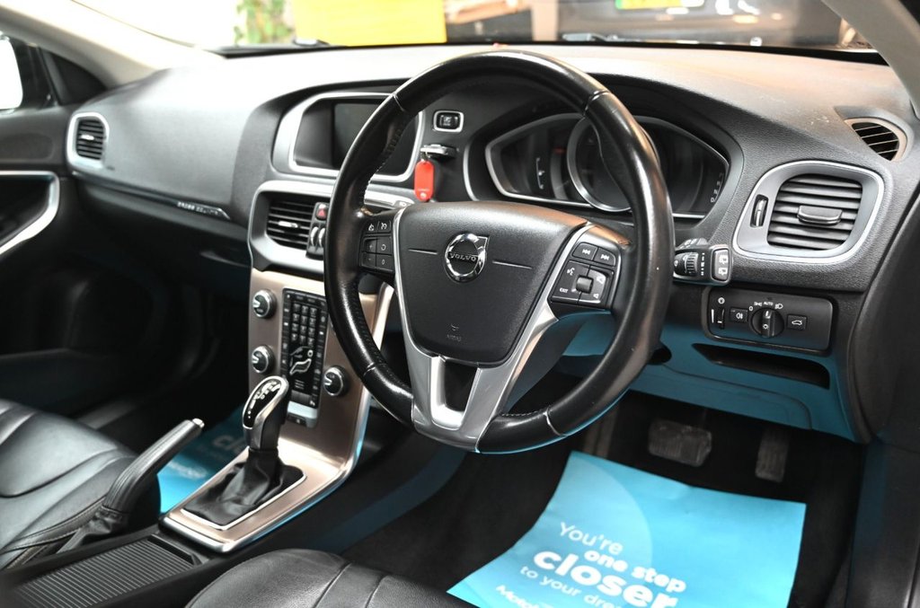 Used Volvo V40 2016 for sale - 77521349: Photo 16