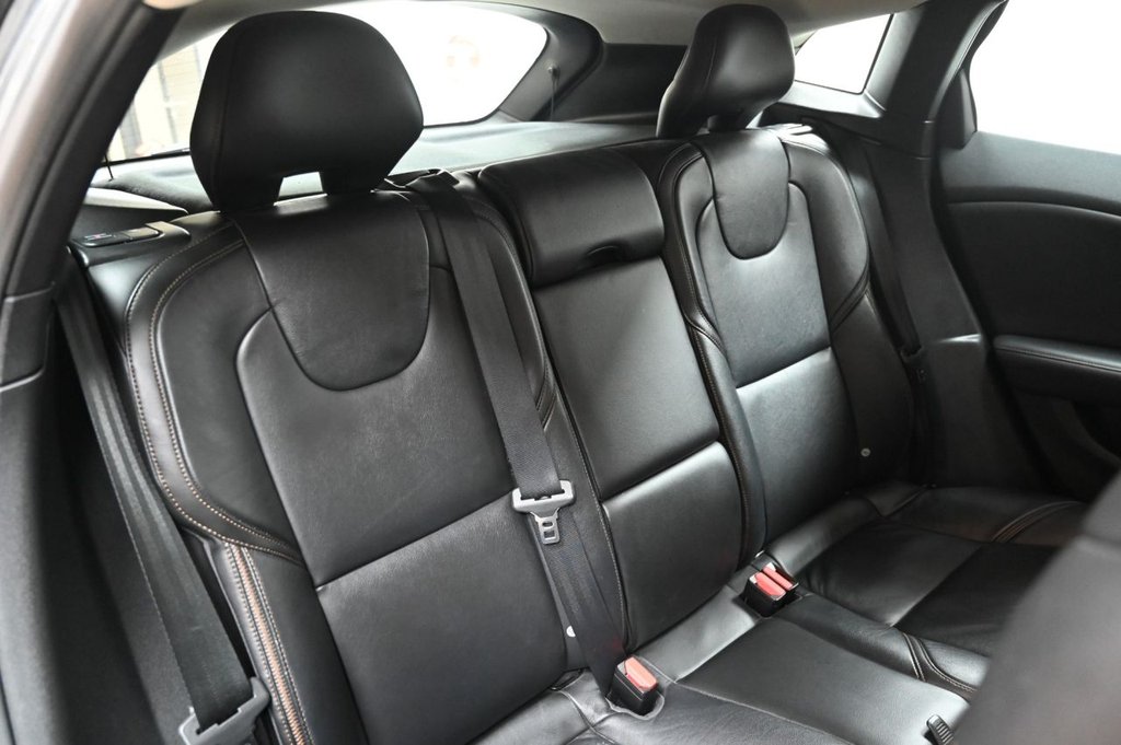 Used Volvo V40 2016 for sale - 77521349: Photo 25