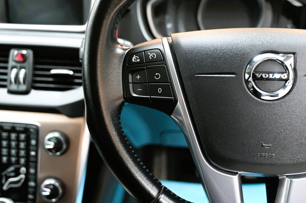 Used Volvo V40 2016 for sale - 77521349: Photo 27