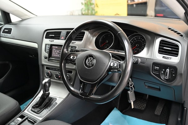 Used Volkswagen Golf 2015 for sale - 76312981: Photo 17