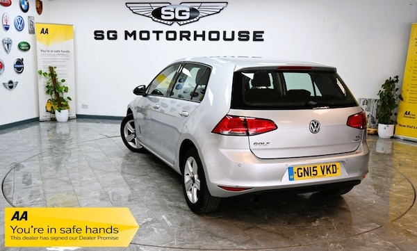 Used Volkswagen Golf 2015 for sale - 76312981: Photo 2