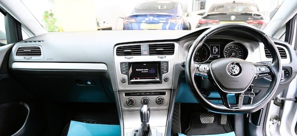 Used Volkswagen Golf 2015 for sale - 76312981: Photo 3