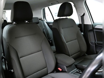 Used Volkswagen Golf 2015 for sale - 76312981: Photo 4