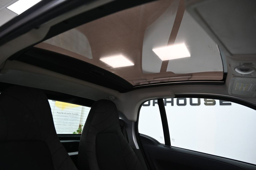 Used smart fortwo 2012 for sale - 77941804: Photo 3