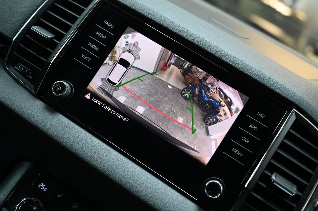 Used Skoda Karoq 2018 for sale - 76703805: Photo 5