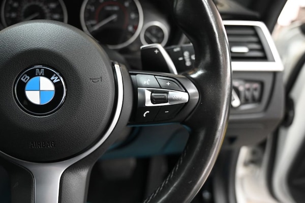 Used BMW 3 Series 2018 for sale - 76261395: Photo 25