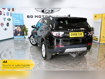 Used Land Rover Discovery Sport 2018 for sale - 78896469: Photo