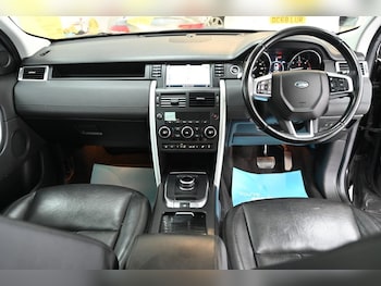 Used Land Rover Discovery Sport 2018 for sale - 78896469: Photo