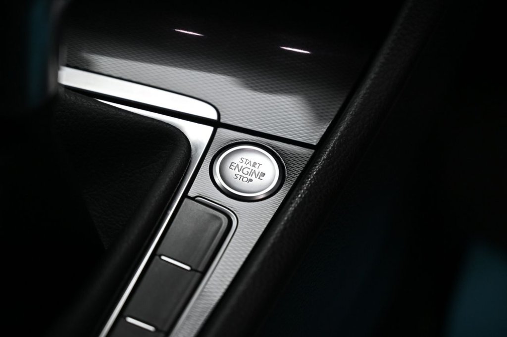 Used Volkswagen Golf 2015 for sale - 76586676: Photo 12