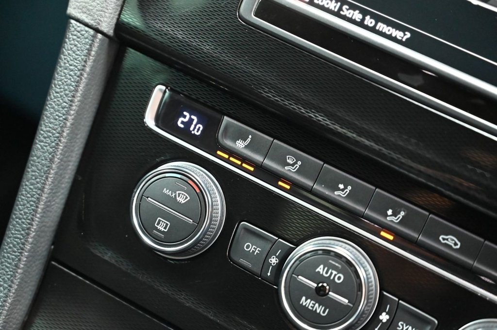 Used Volkswagen Golf 2015 for sale - 76586676: Photo 13