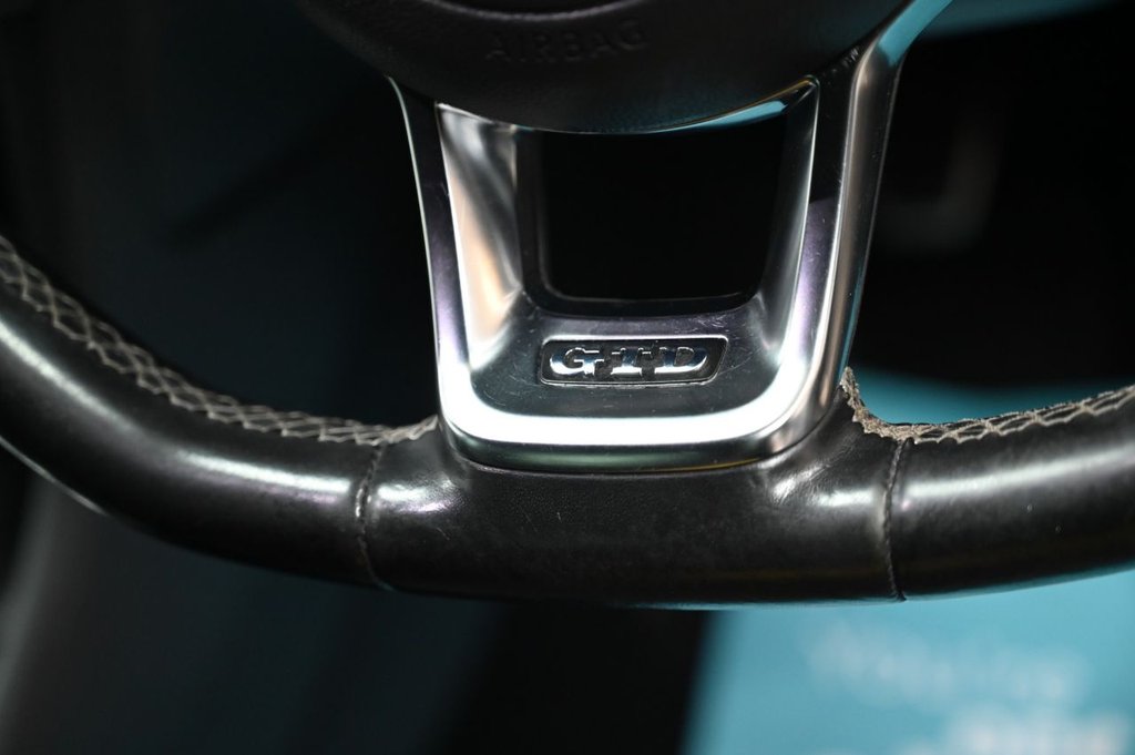 Used Volkswagen Golf 2015 for sale - 76586676: Photo 18