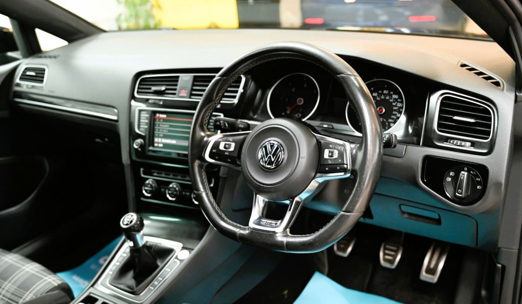 Used Volkswagen Golf 2015 for sale - 76586676: Photo 20