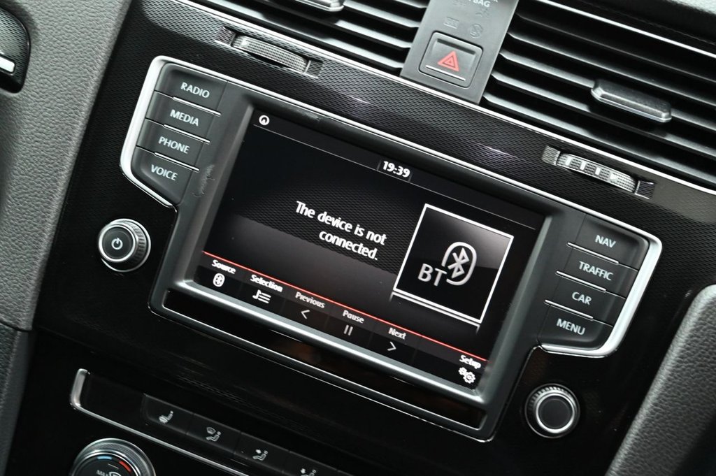 Used Volkswagen Golf 2015 for sale - 76586676: Photo 24