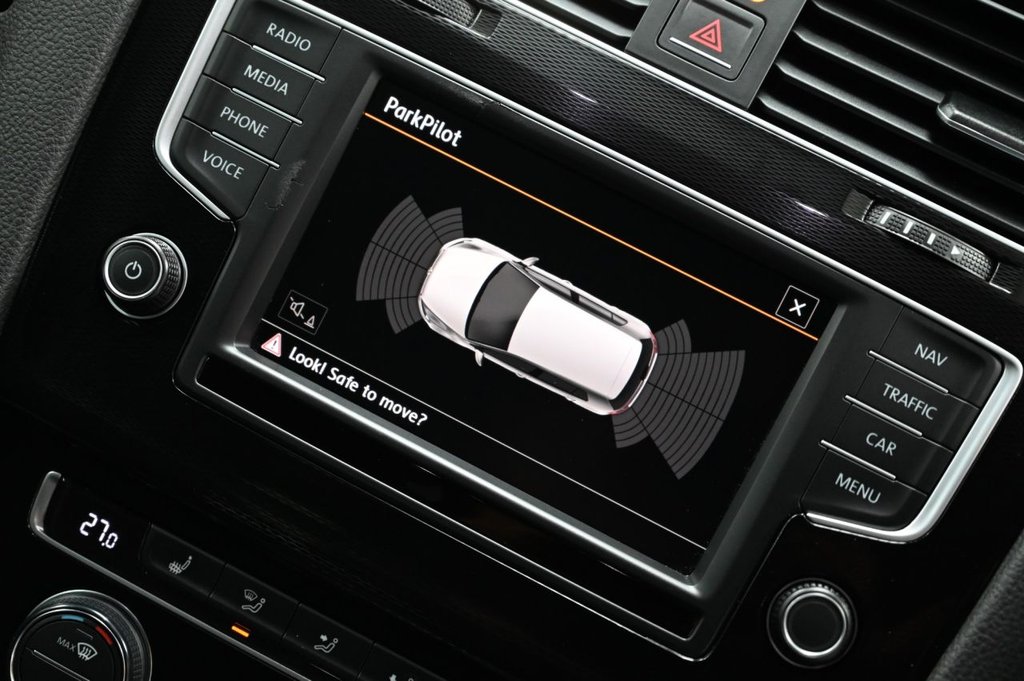 Used Volkswagen Golf 2015 for sale - 76586676: Photo 6