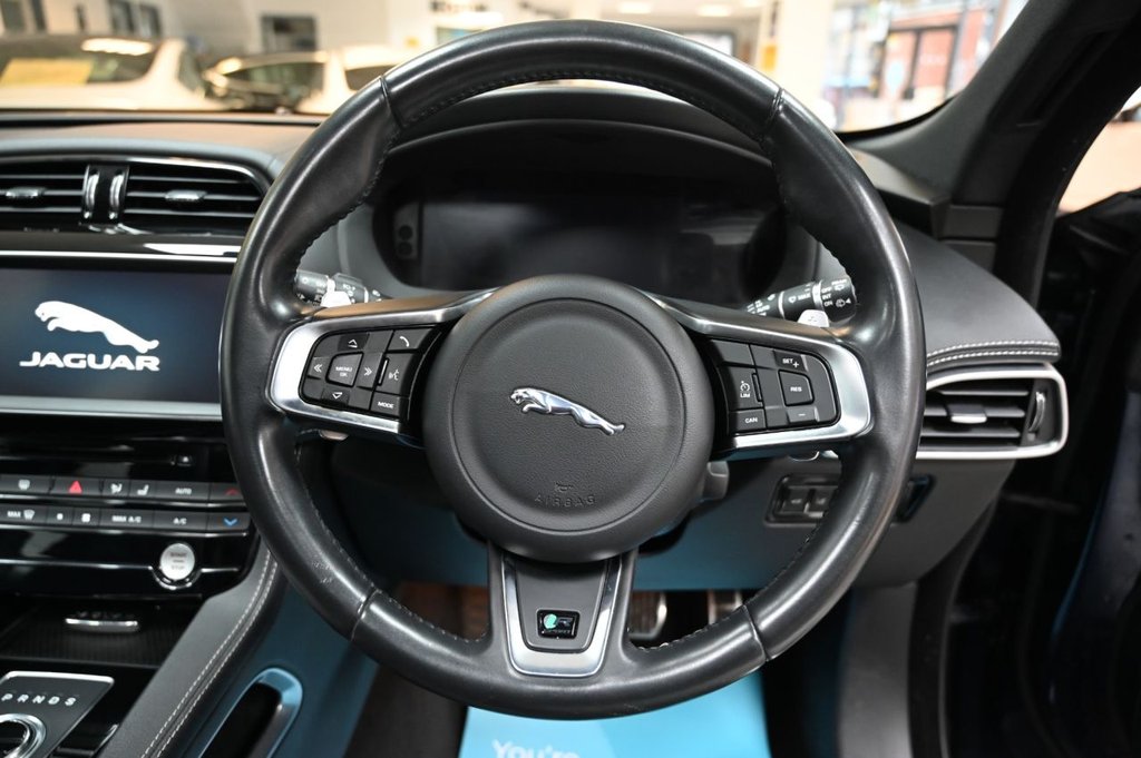 Used Jaguar F-Pace 2017 for sale - 77941803: Photo 16