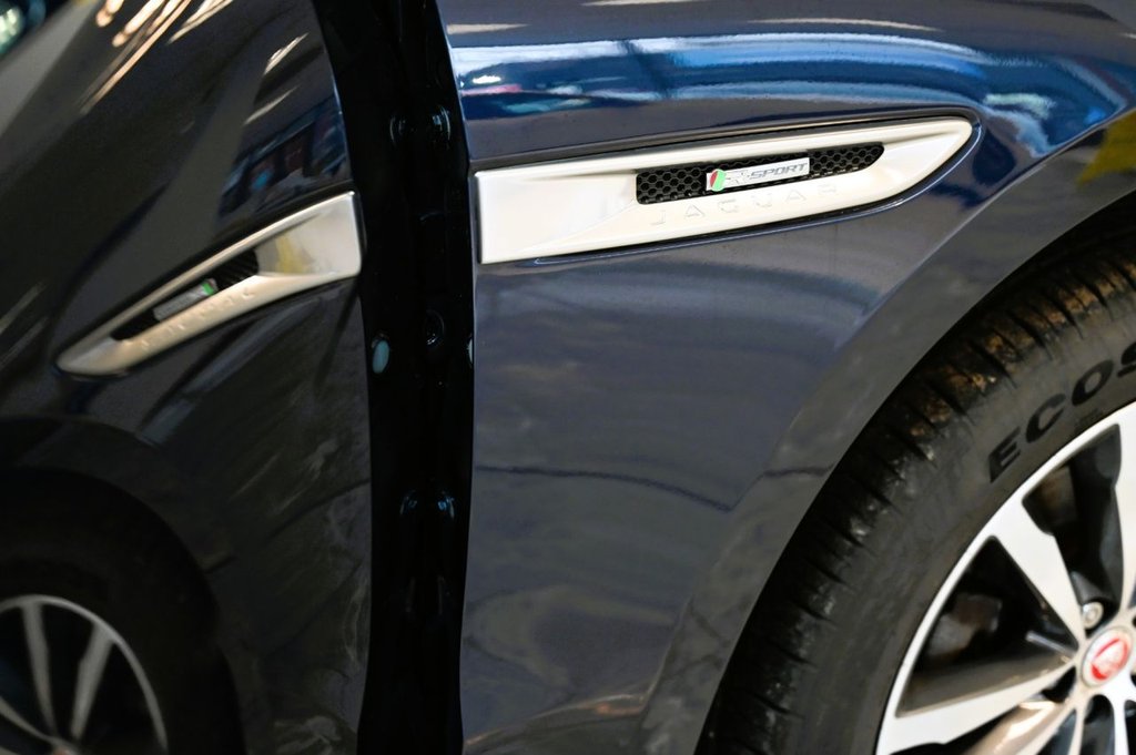 Used Jaguar F-Pace 2017 for sale - 77941803: Photo 35