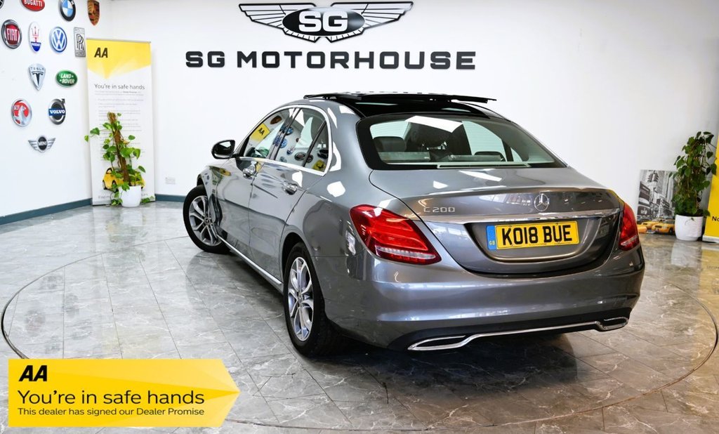 Used Mercedes-Benz C Class 2018 for sale - 76910087: Photo 2