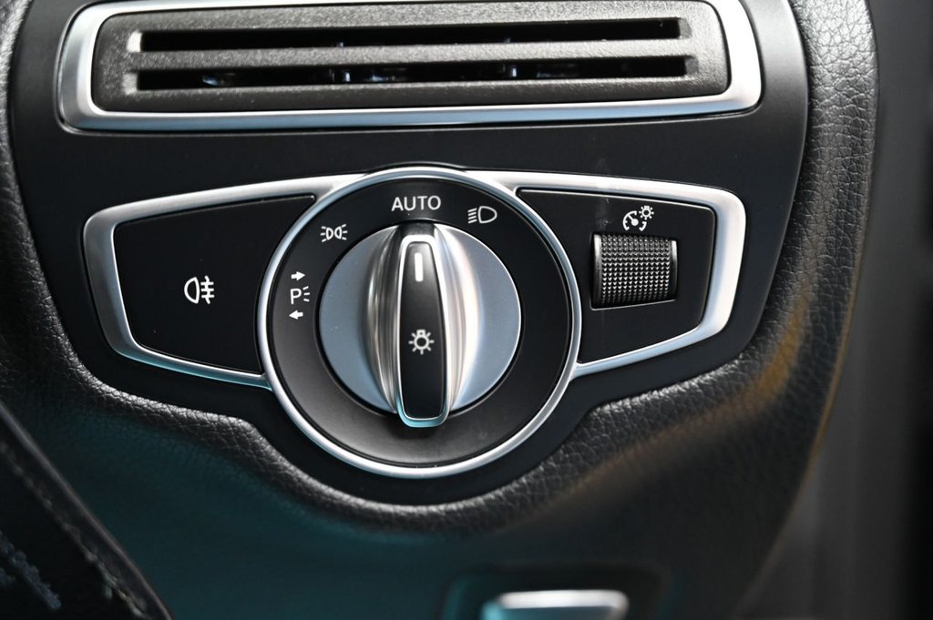 Used Mercedes-Benz C Class 2018 for sale - 76910087: Photo 29