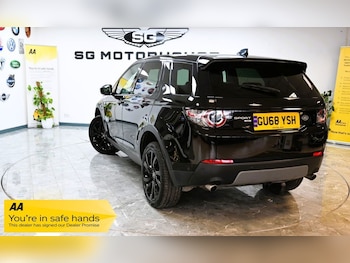 Used Land Rover Discovery Sport 2018 for sale - 76535599: Photo