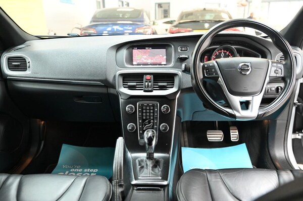 Used Volvo V40 2018 for sale - 76261381: Photo 3