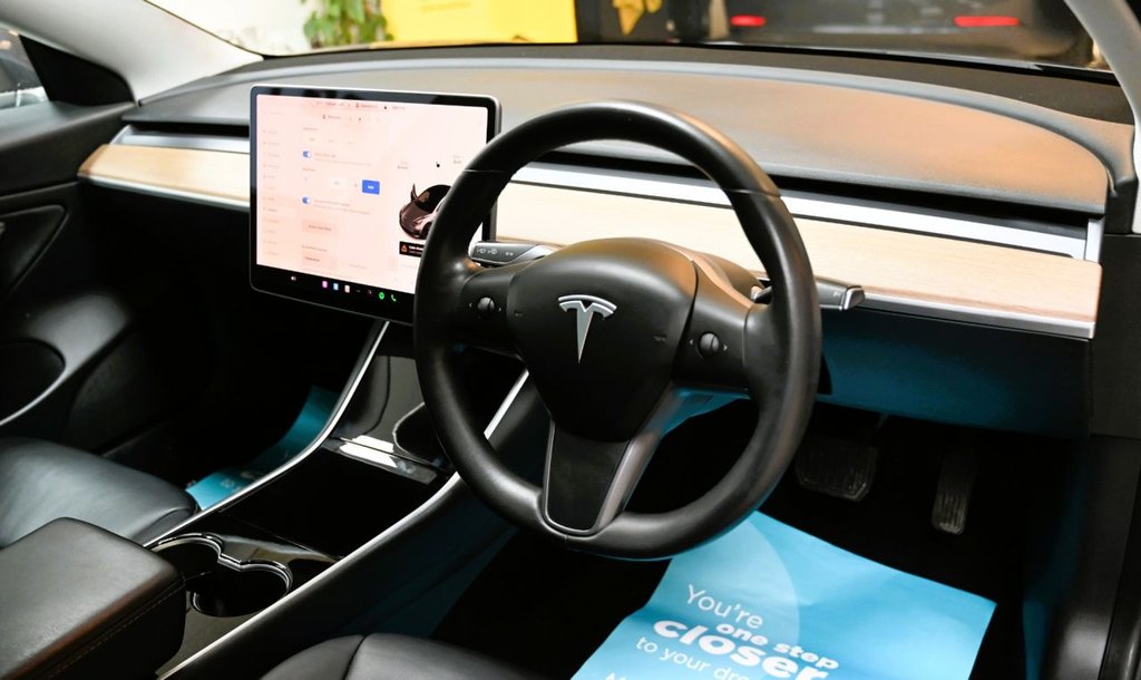 Used Tesla Model 3 2020 for sale - 77307410: Photo 14