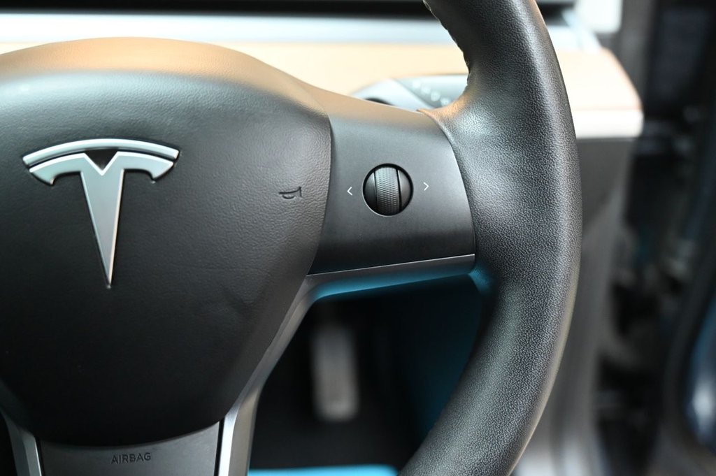 Used Tesla Model 3 2020 for sale - 77307410: Photo 17