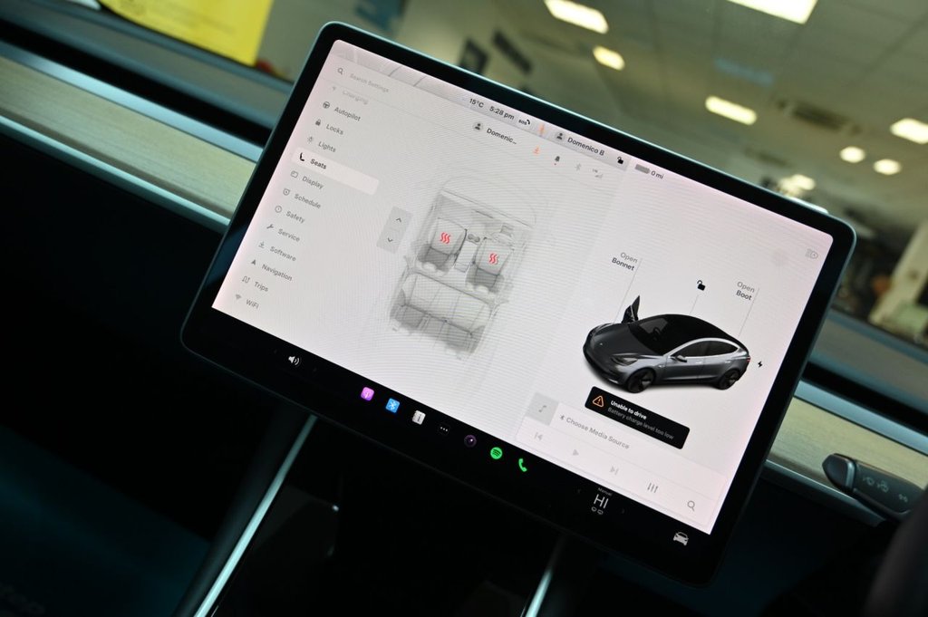 Used Tesla Model 3 2020 for sale - 77307410: Photo 18