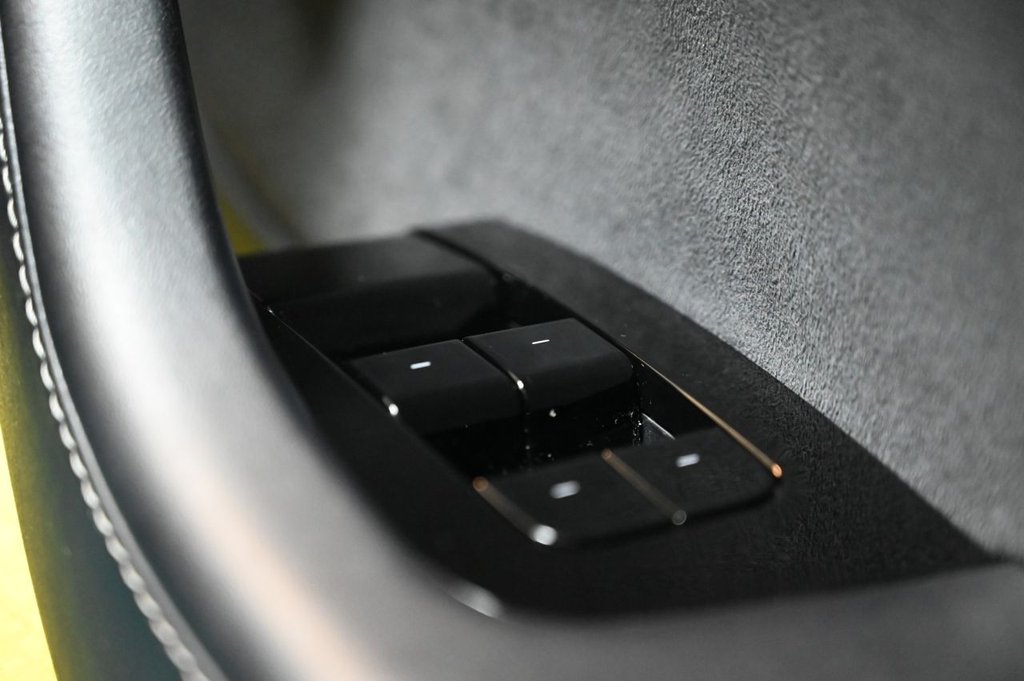 Used Tesla Model 3 2020 for sale - 77307410: Photo 21