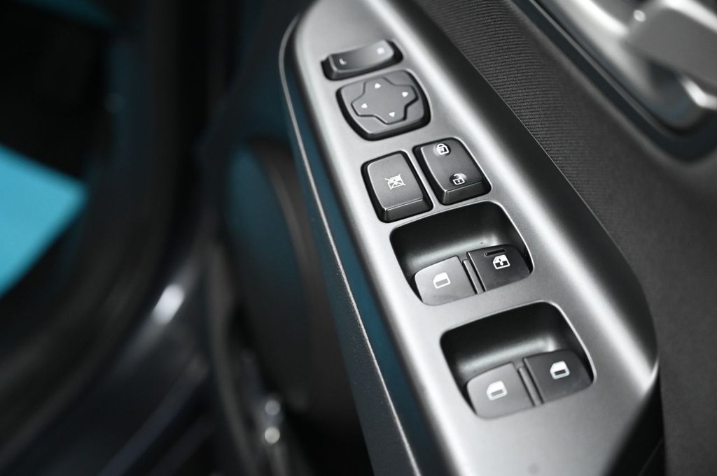 Used Hyundai KONA 2018 for sale - 77205339: Photo 17