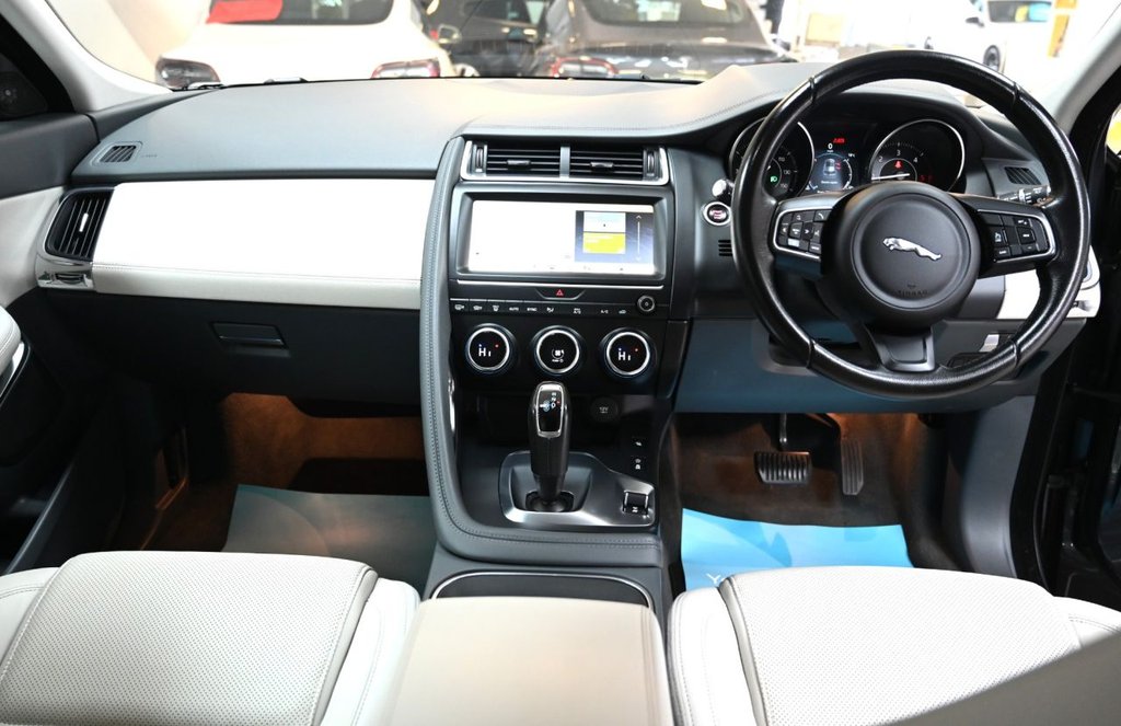 Used Jaguar E-Pace 2018 for sale - 78088343: Photo 3