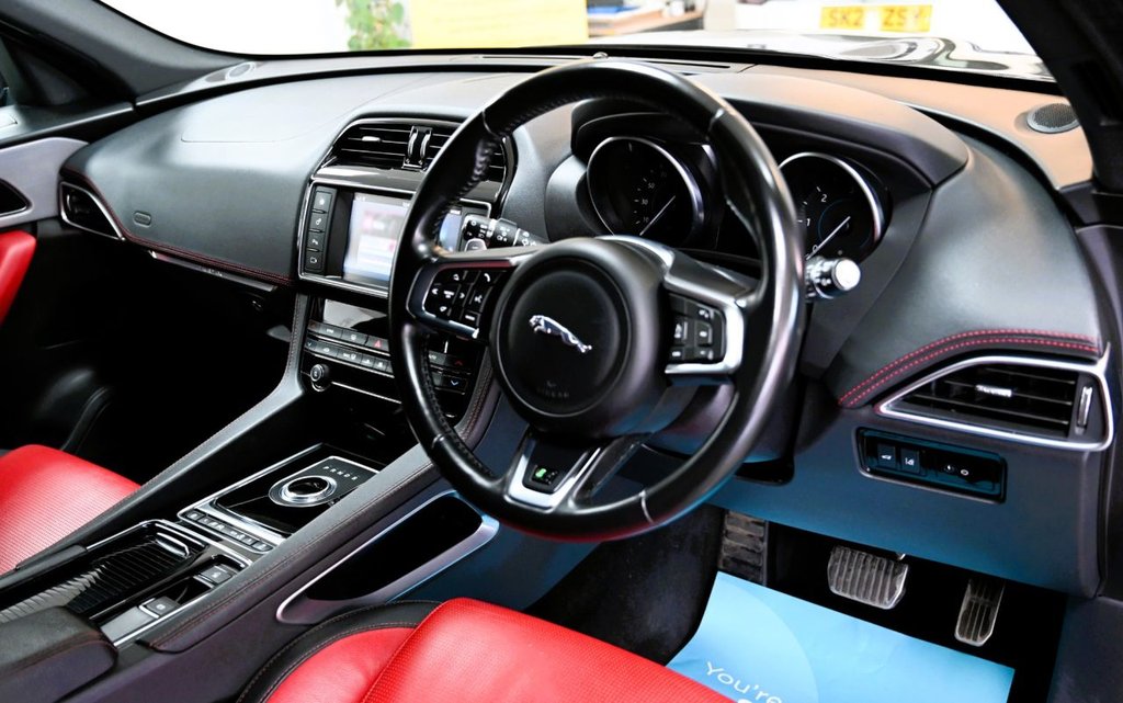 Used Jaguar F-Pace 2018 for sale - 77780781: Photo 16