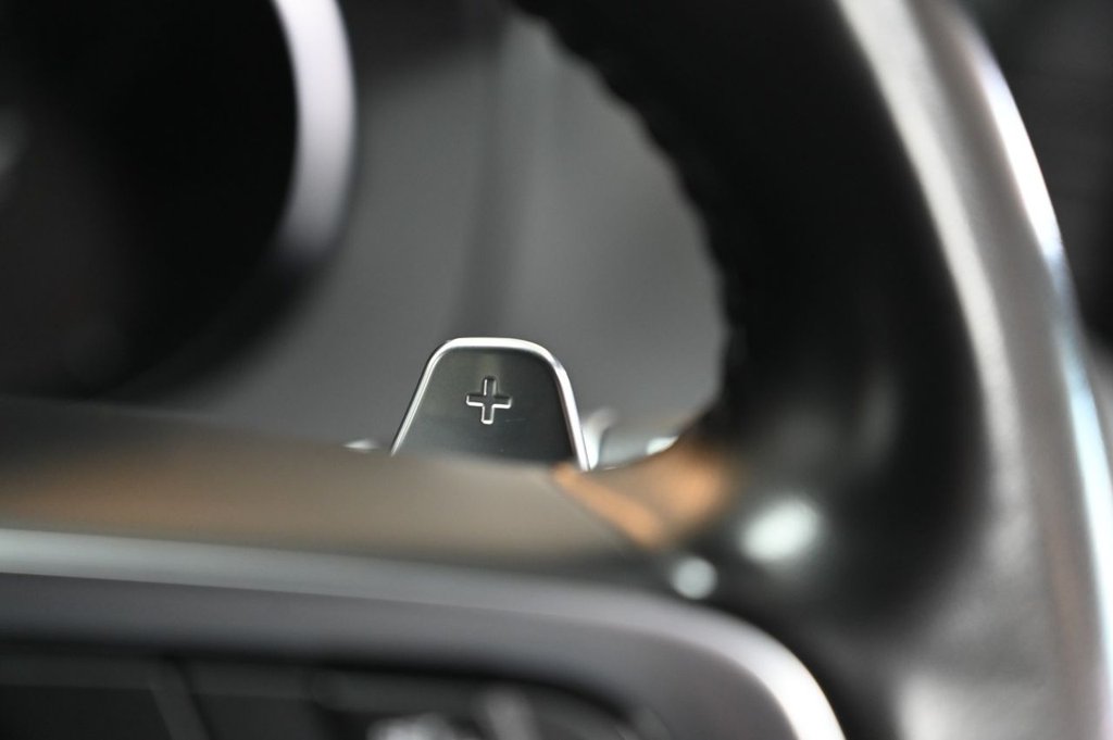 Used Jaguar F-Pace 2018 for sale - 77780781: Photo 21