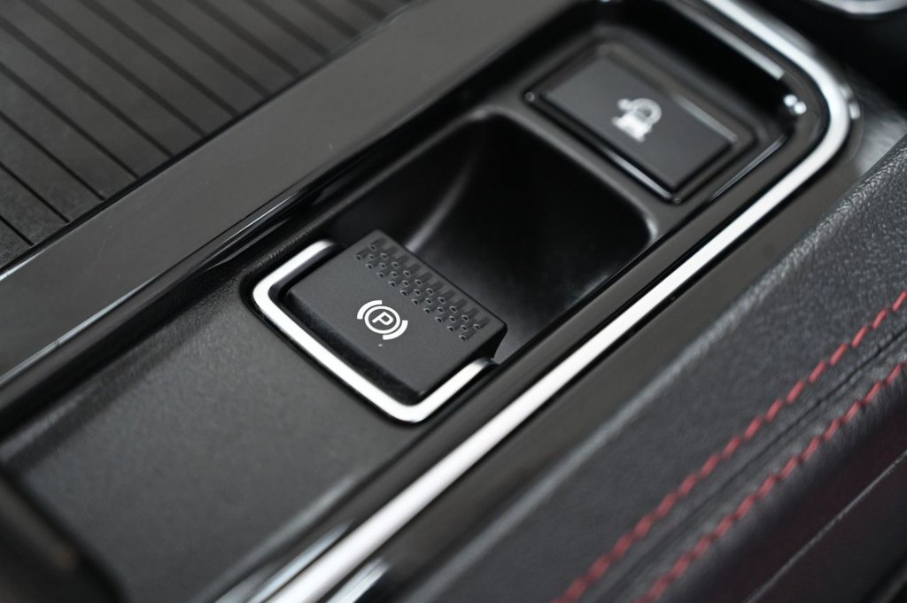 Used Jaguar F-Pace 2018 for sale - 77780781: Photo 24