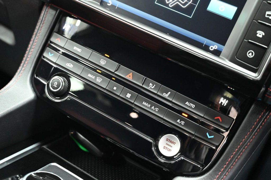 Used Jaguar F-Pace 2018 for sale - 77780781: Photo 33