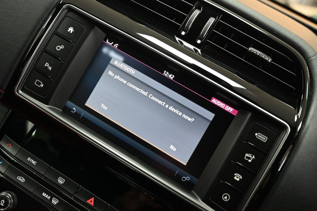 Used Jaguar F-Pace 2018 for sale - 77780781: Photo 35