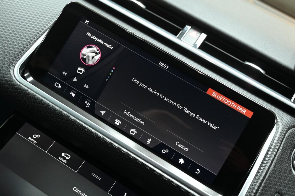 Used Land Rover Range Rover Velar 2017 for sale - 77621196: Photo 31