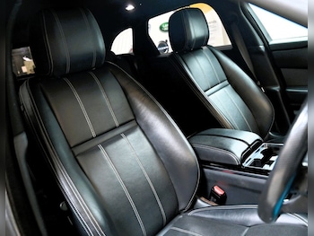 Used Land Rover Range Rover Velar 2017 for sale - 77621196: Photo