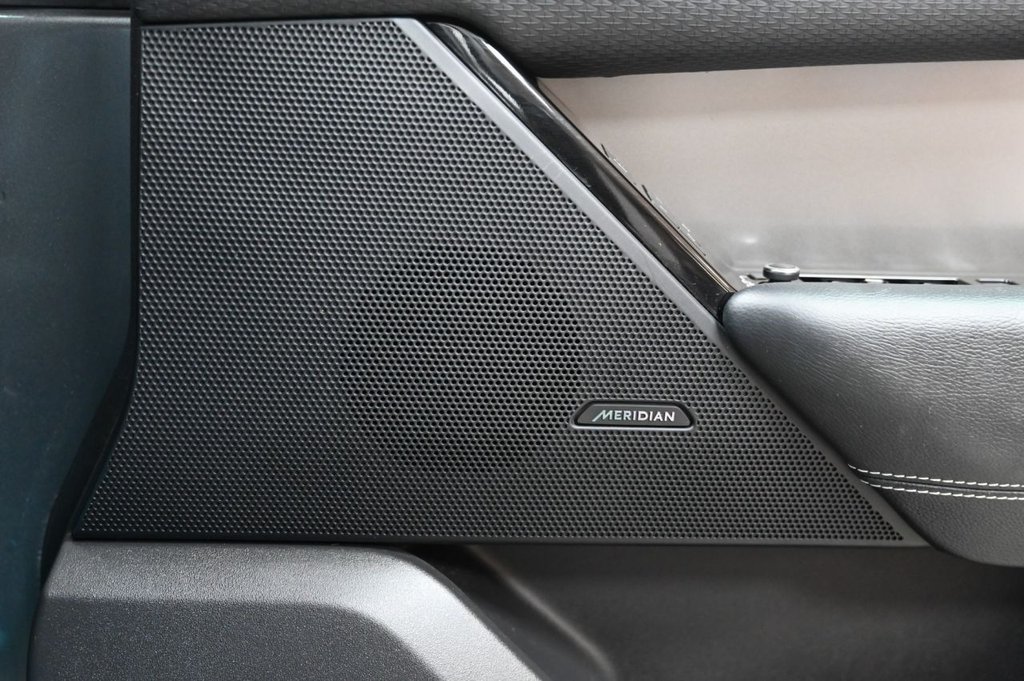 Used Land Rover Range Rover Velar 2017 for sale - 77621196: Photo 6